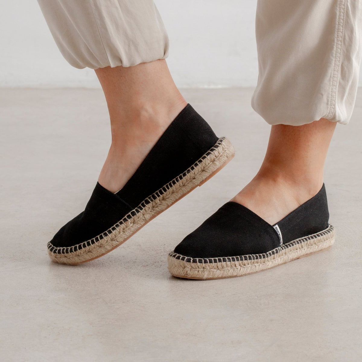Saint Laurent Men's Classic Suede Espadrille in Land/Black Saint Laurent